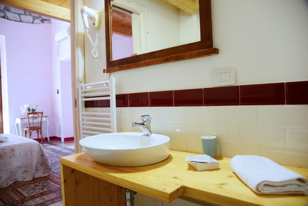 Hotel Il Corso 41 Openhouse Bosa Zewnętrze zdjęcie