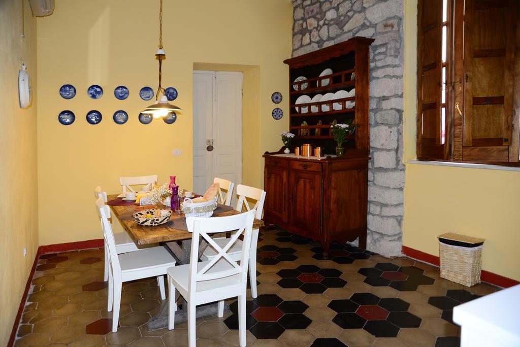 Hotel Il Corso 41 Openhouse Bosa Zewnętrze zdjęcie